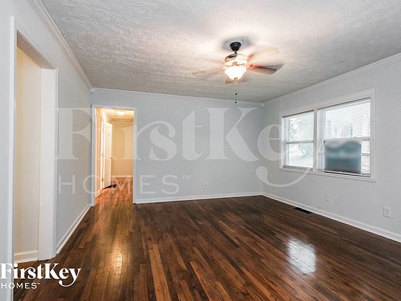 4th image of 3549 Tulip Dr