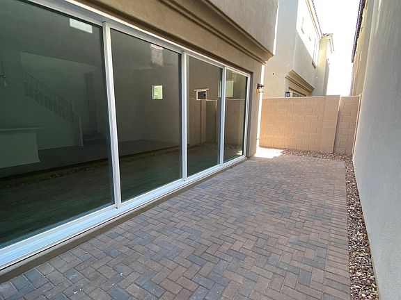 3rd image of 273 E Aster Dr