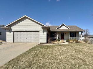 1327 Crestline Dr, Milton, WI 53563