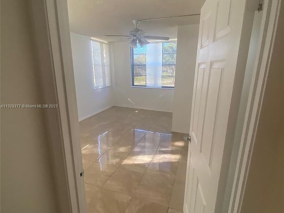 4th image of 9340 Lagoon Pl APT 210