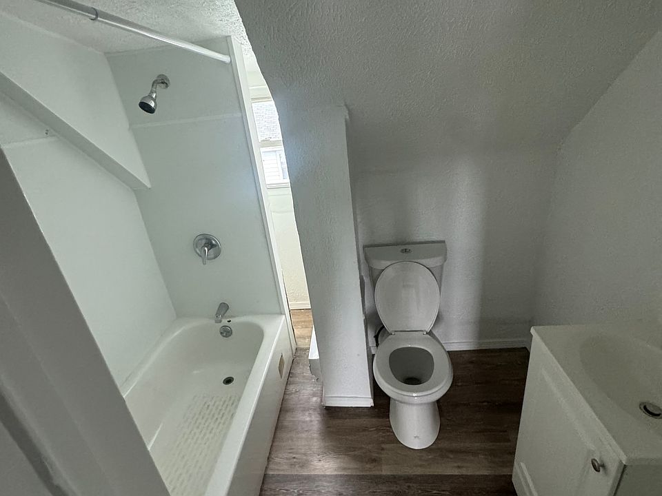 1st image of 3604 E 117th St #2