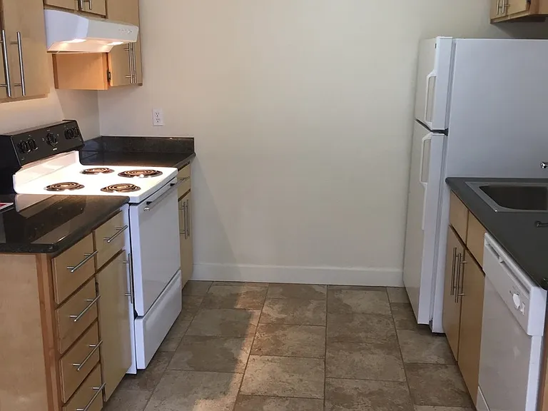 2801 N Ainsworth St #2 — Photo 15