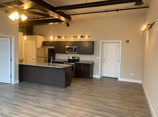 Flats on East, Spring Grove, PA 17362