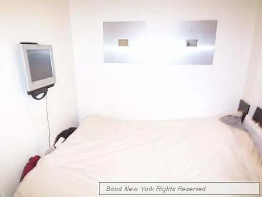 Rented by Bond New York | media 22