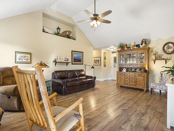 5th image of 886 W Paddington Drive