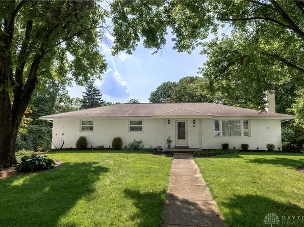 129 Lamp Lighter Trl, Dayton, OH 45429