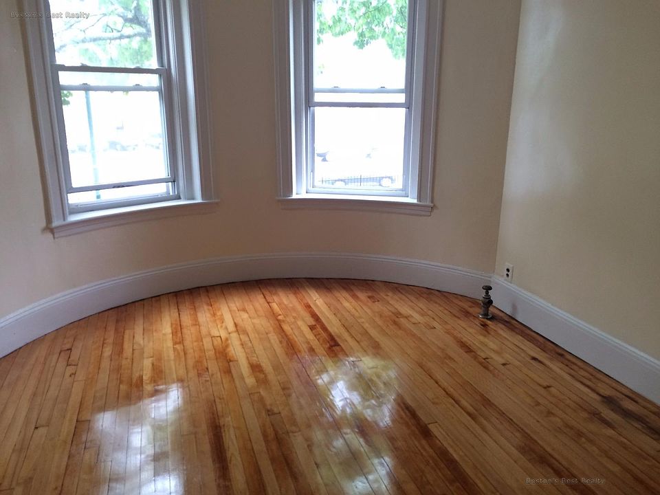 2nd image of 1363 Commonwealth Ave APT 04