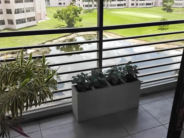 10433 Sunrise Lakes Boulevard #408, Sunrise, FL 33322