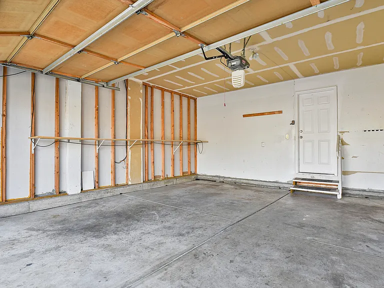 2585 S Truckee Way — Photo 2