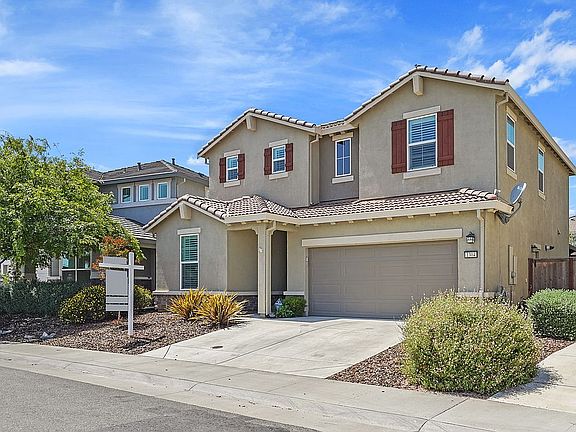 4th image of 1304 Grand Junction Way