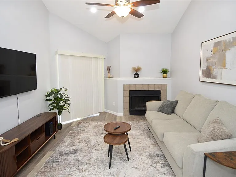 8754 Mallard Reserve Dr #202 — Photo 19