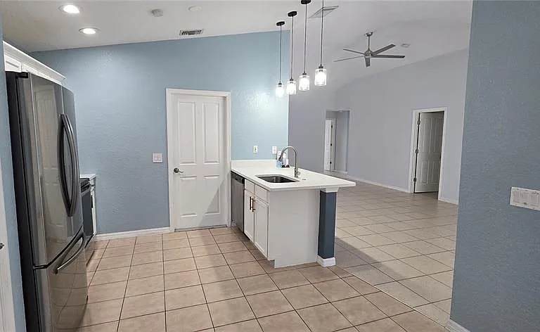 334 Reserve Dr — Photo 50