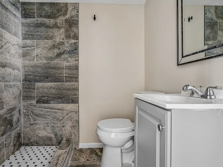 2064 Willow Wood Ave — Photo 7
