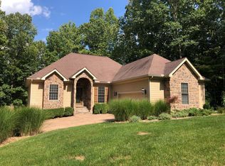 142 Barnstaple Dr, Daniels, WV 25832