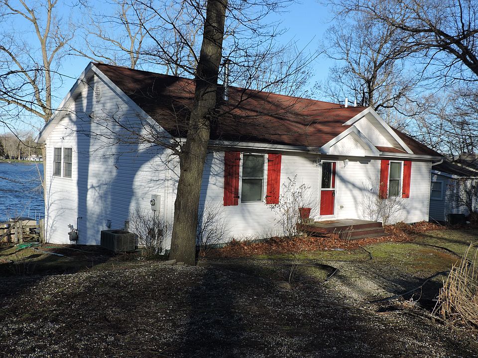 1st image of 52512 Twin Lakeview Dr