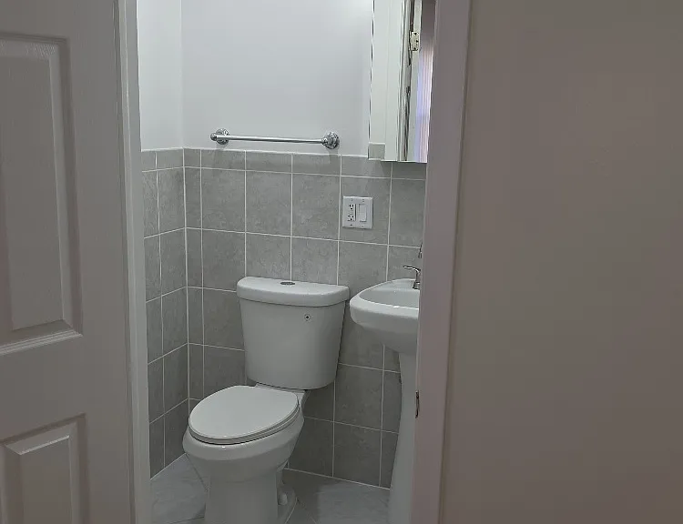 826 E Capri Dr #1 — Photo 20