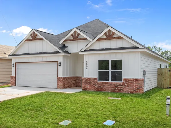 5809 Barkridge Dr, Granbury, TX 76048