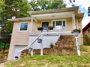 2084 Oakridge Dr, Charleston, WV 25311