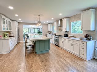 2430 Aquetong Rd, New Hope, PA 18938