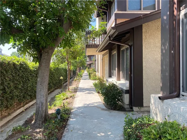 6716 Clybourn Ave Unit 131, North Hollywood, CA 91606