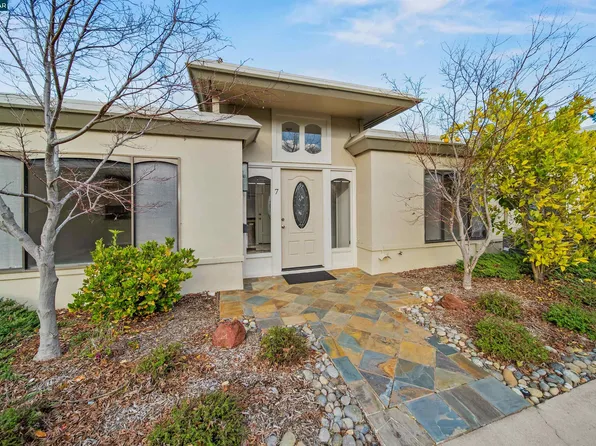 2017 Pine Knoll Dr Unit 7, Walnut Creek, CA 94595