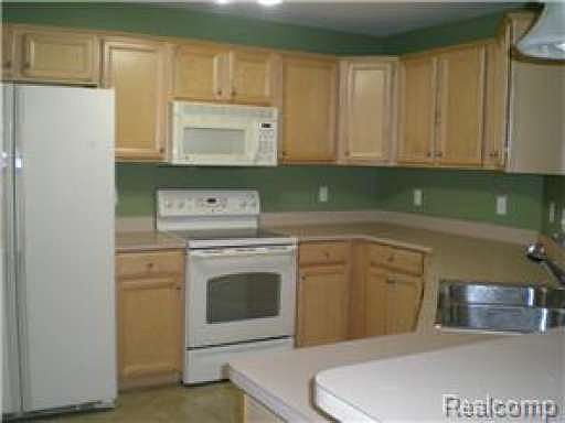 3rd image of 22203 Alexa Dr