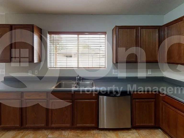 7088 S Dunnock Dr — Photo 6