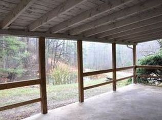 378 Benge Ashe Rd, Purlear, NC 28665