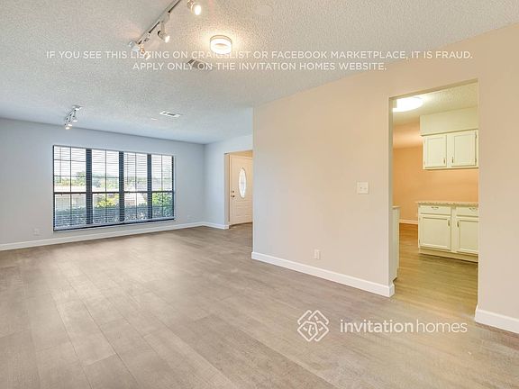 4th image of 6241 Cranberry Ln E