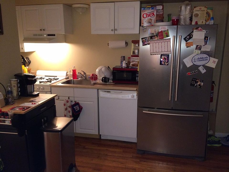 1st image of 675 Joralemon St APT C2