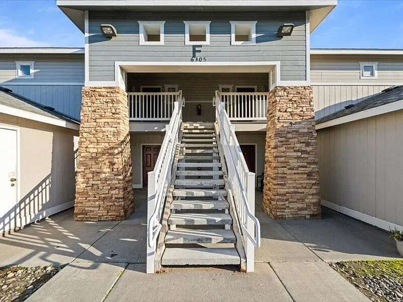 6305F Chapel Hill Blvd #F201