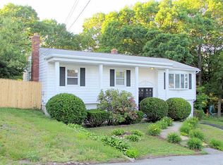 25 Chestnut St, Johnston, RI 02919