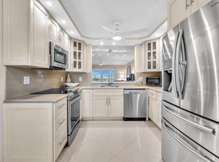 7286 Huntington Ln APT 301, Delray Beach, FL 33446