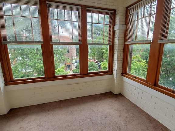5th image of 5788 Pershing Ave