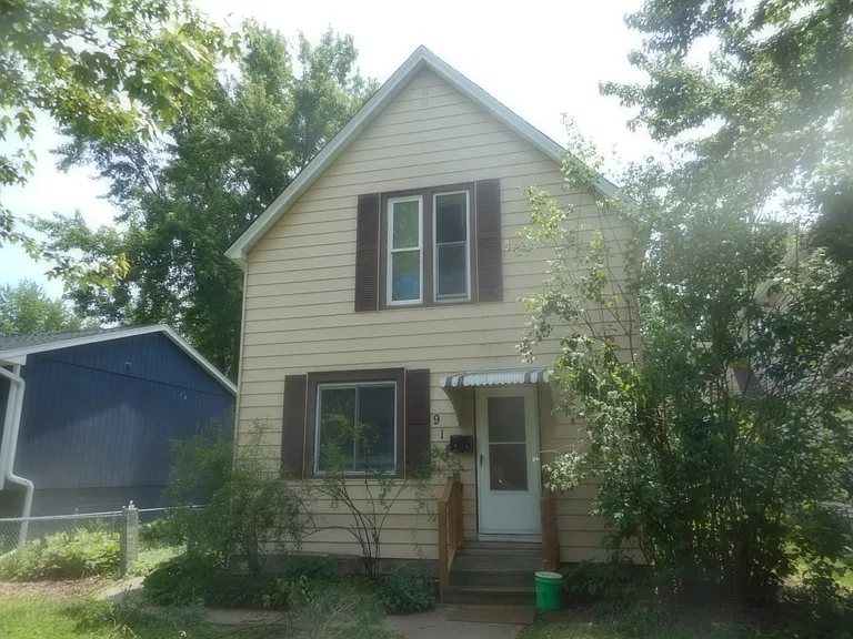914 Armstrong Ave #1 — Photo 1