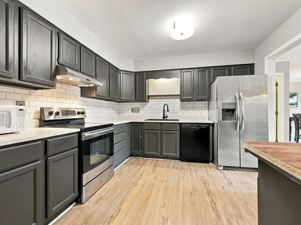 1515 E Franklin St APT 12, Chapel Hill, NC 27514