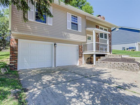 5th image of 2373 Charter Wood Ct