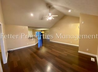 10571 Tecumseh Dr, Newburgh, IN 47630