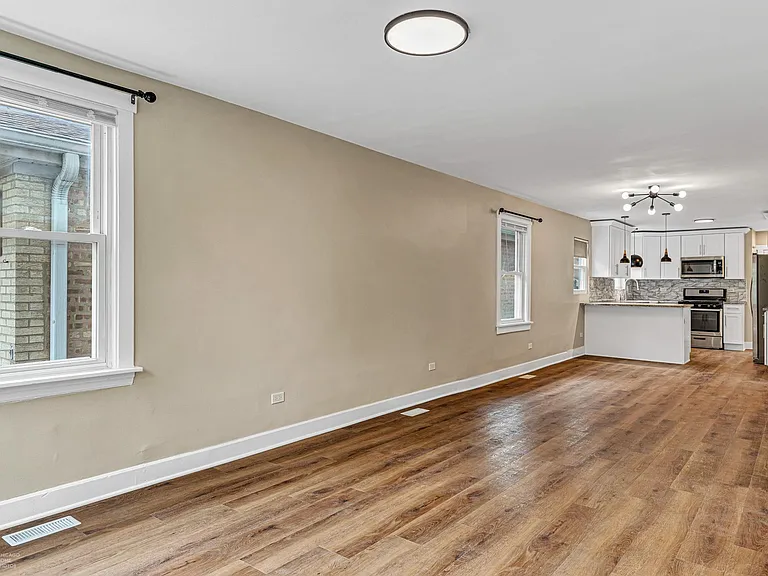4618 N Avers Ave #1 — Photo 10