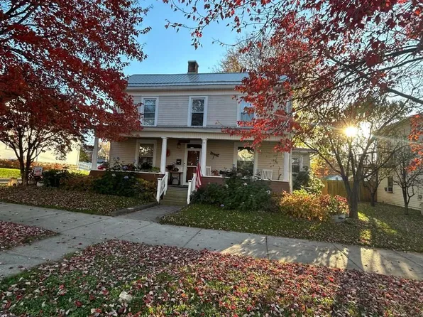 45 Meade St, Buckhannon, WV 26201