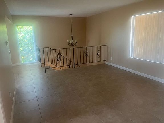5th image of 316-326 W La Veta Ave #316-C