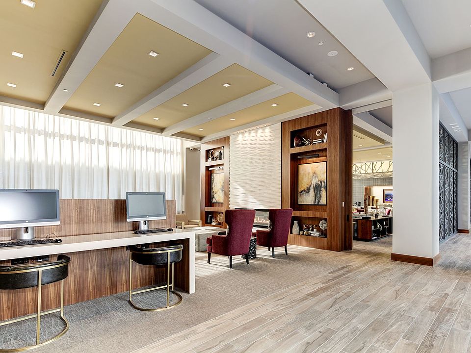 TEN.M Business Center