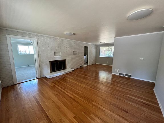 5th image of 10456 NE 15th St