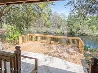 571 Chancellor Dr E, Jacksonville, FL 32225