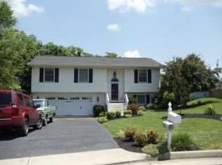 26 Crumpacker Cir, Roanoke, VA 24019