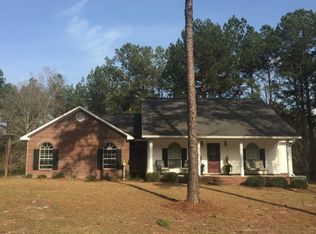 15 Hickory Point, Laurel, MS 39443