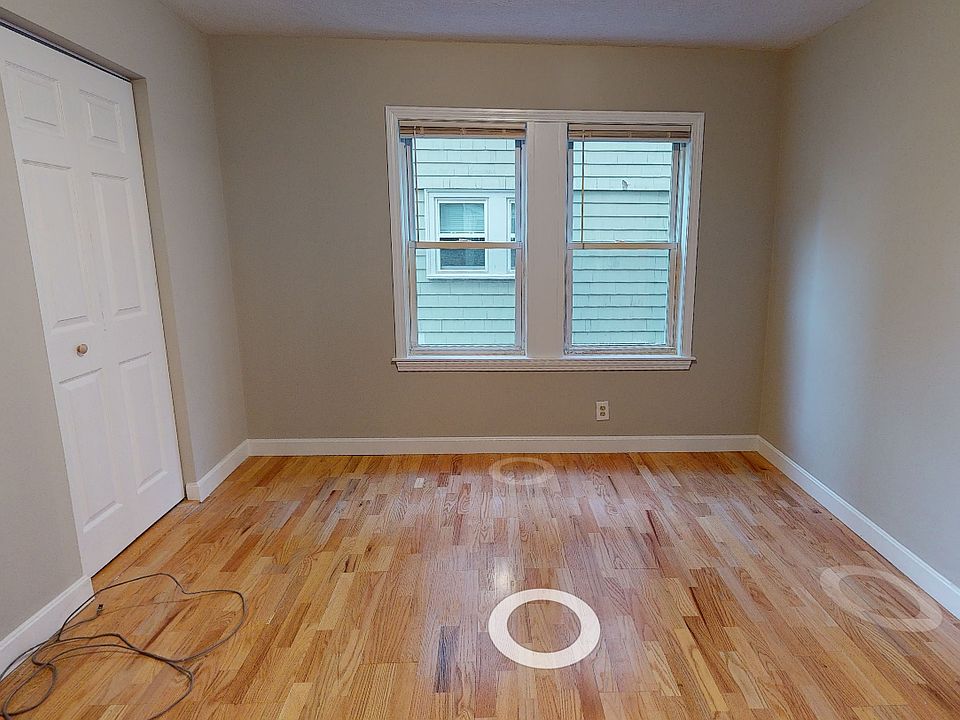 1-5 Edgar Terrace Room B