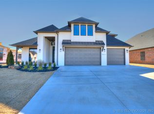 5822 E 126th St S, Bixby, OK 74008