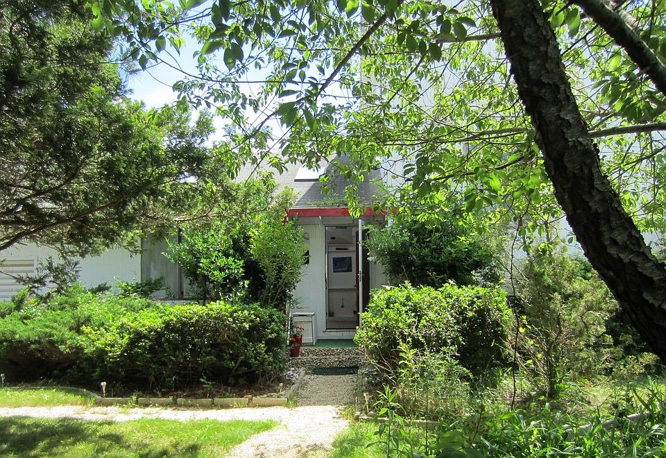 1st image of 16 Guilfoyle St