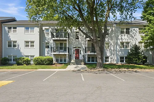 9453 Fairfax Blvd #104 Photo 1